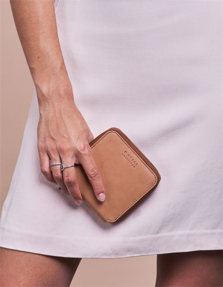 SONNY SQUARE WALLET CAMEL HUNTER