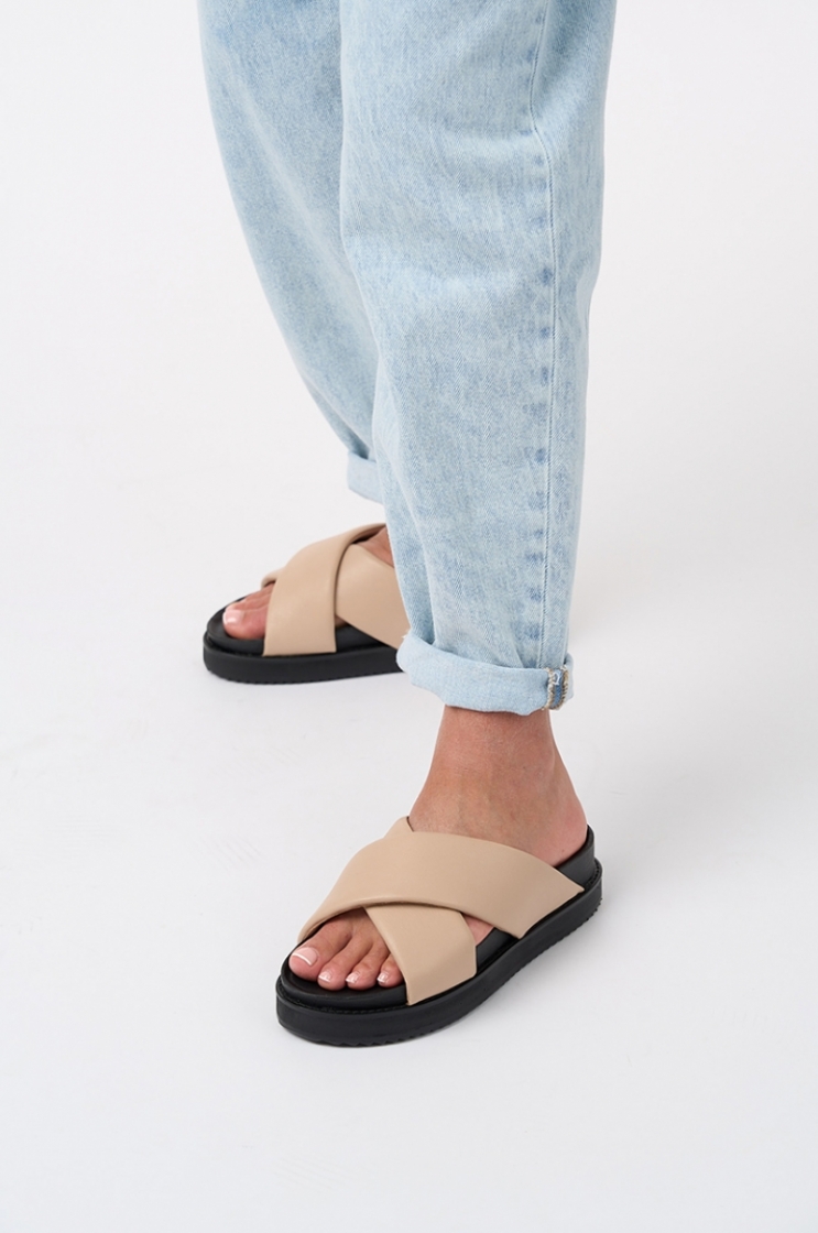 CLEA NOMAD