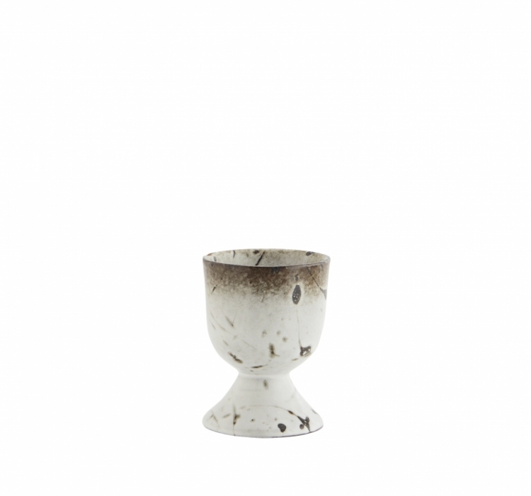STONEWARE EGG CUP WHITE BROWN