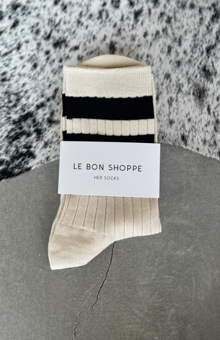 V CREAM BLACK