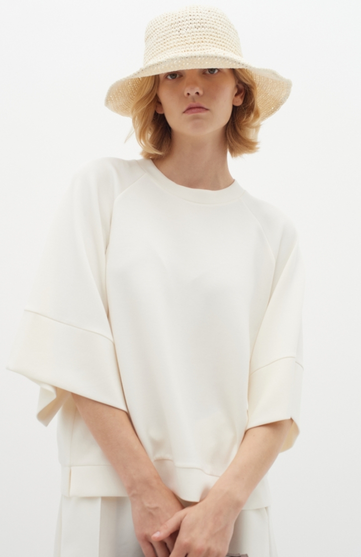 ESTERIW WHISPER WHITE