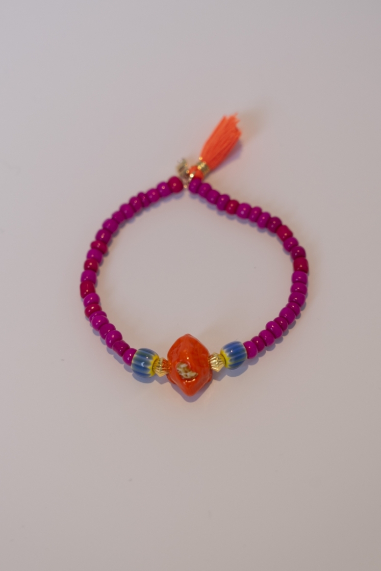 A GEREGEN FUCHSIA STONE