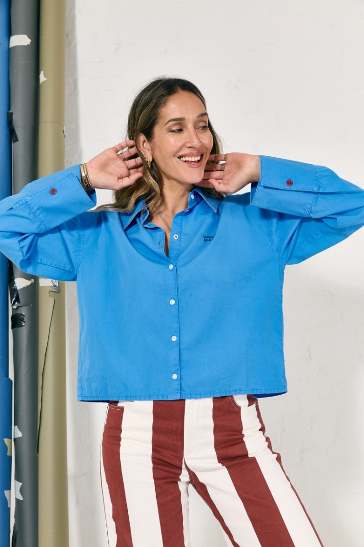 LA CAMISA BLUE