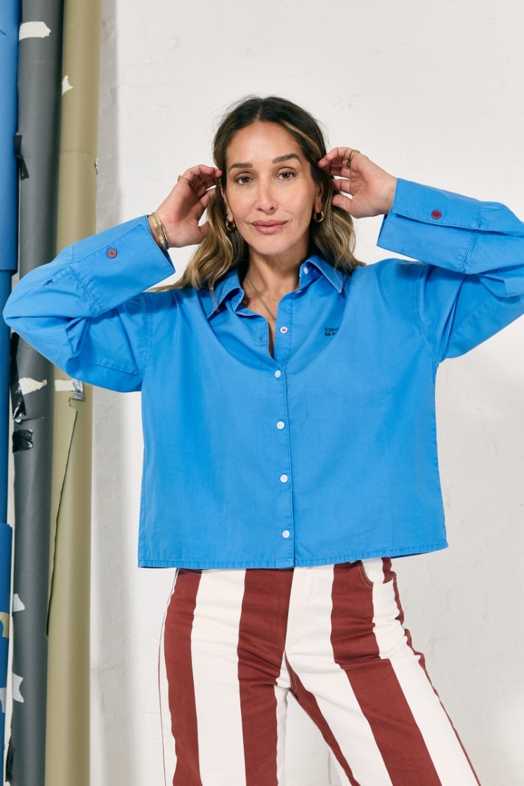 LA CAMISA BLUE