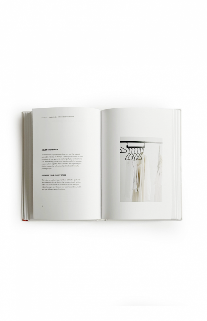 THE ART OF CLOTHING UNI
