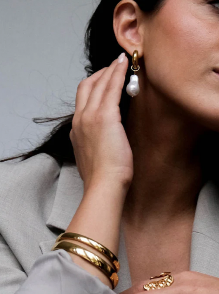 CHLOE MEDIUM GOLD