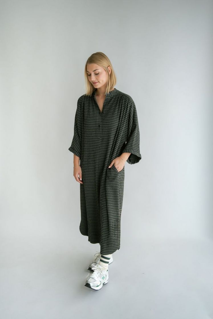 IVY NAVY GREEN