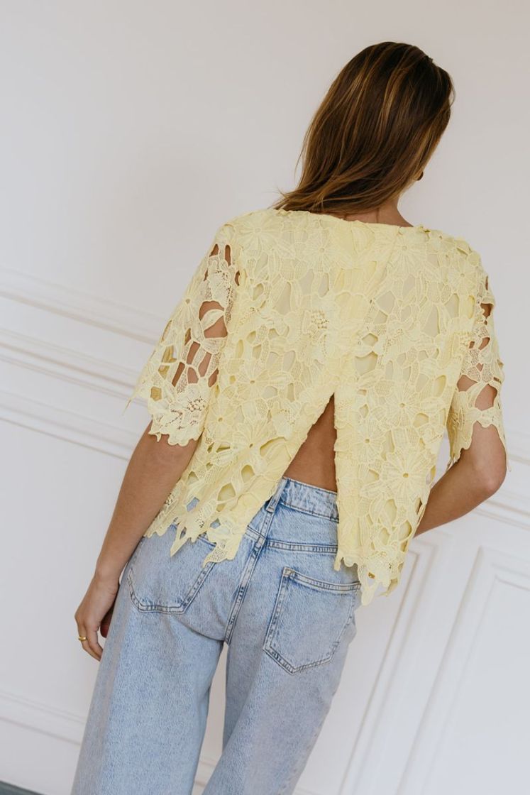 VISIENNA PASTEL YELLOW