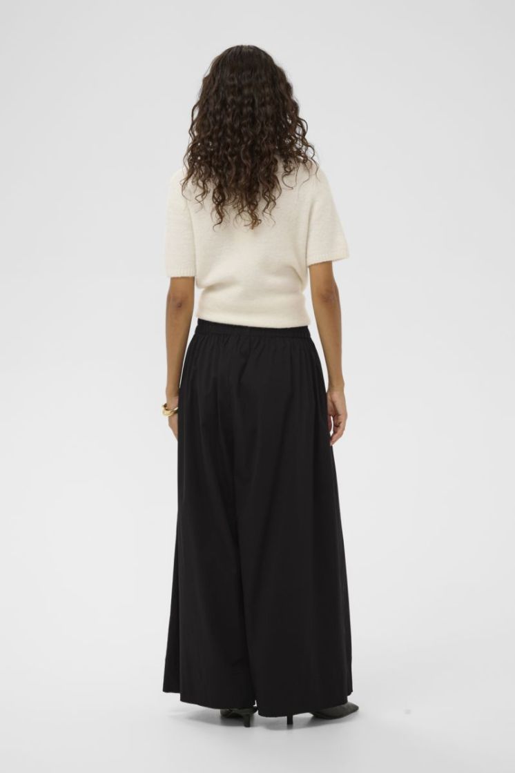SLNOELLE BLACK