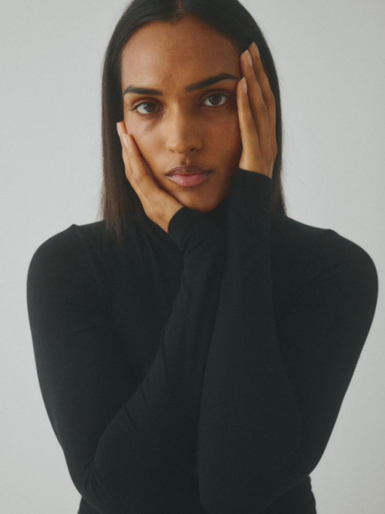 INA BLACK
