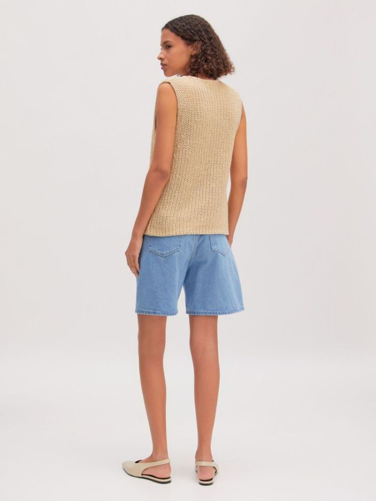 NADJA BEIGE
