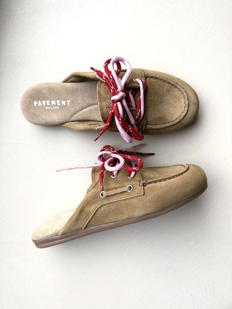 PAYASMA LACE TAUPE SUEDE