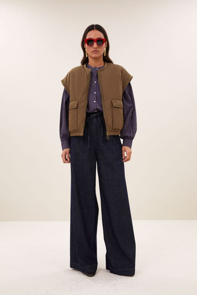 GIO SLEEVELESS HAZEL