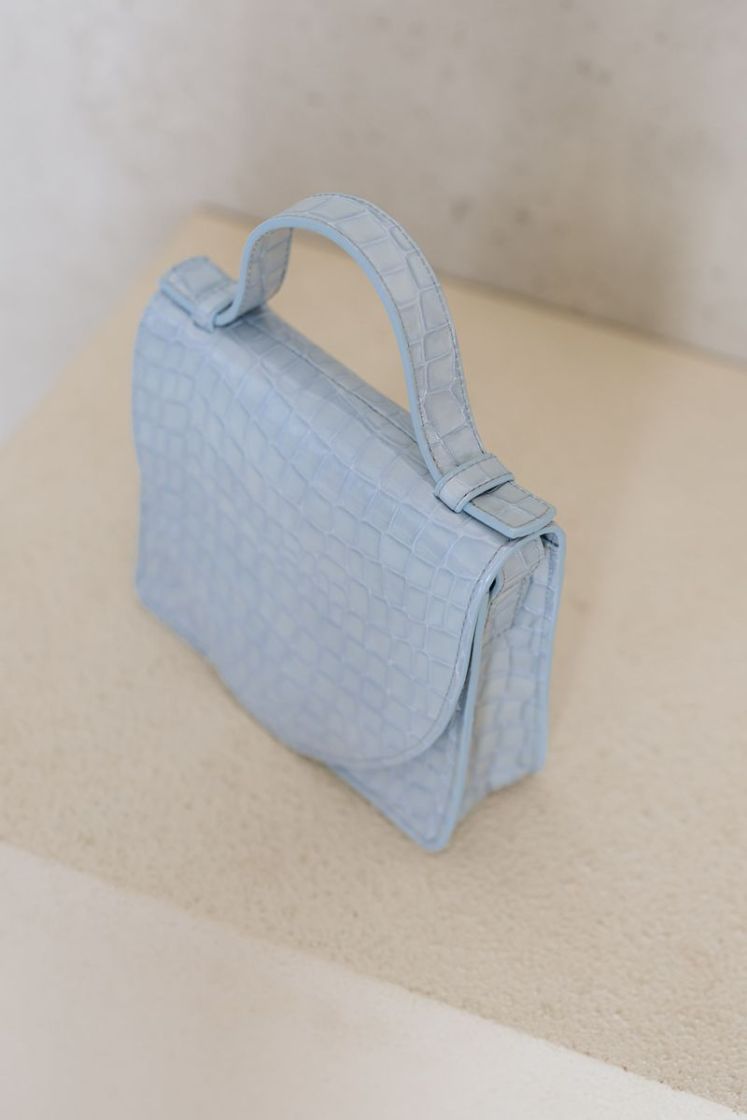 MICRO BRIEFCASE NACRE ICE BLUE CROCO